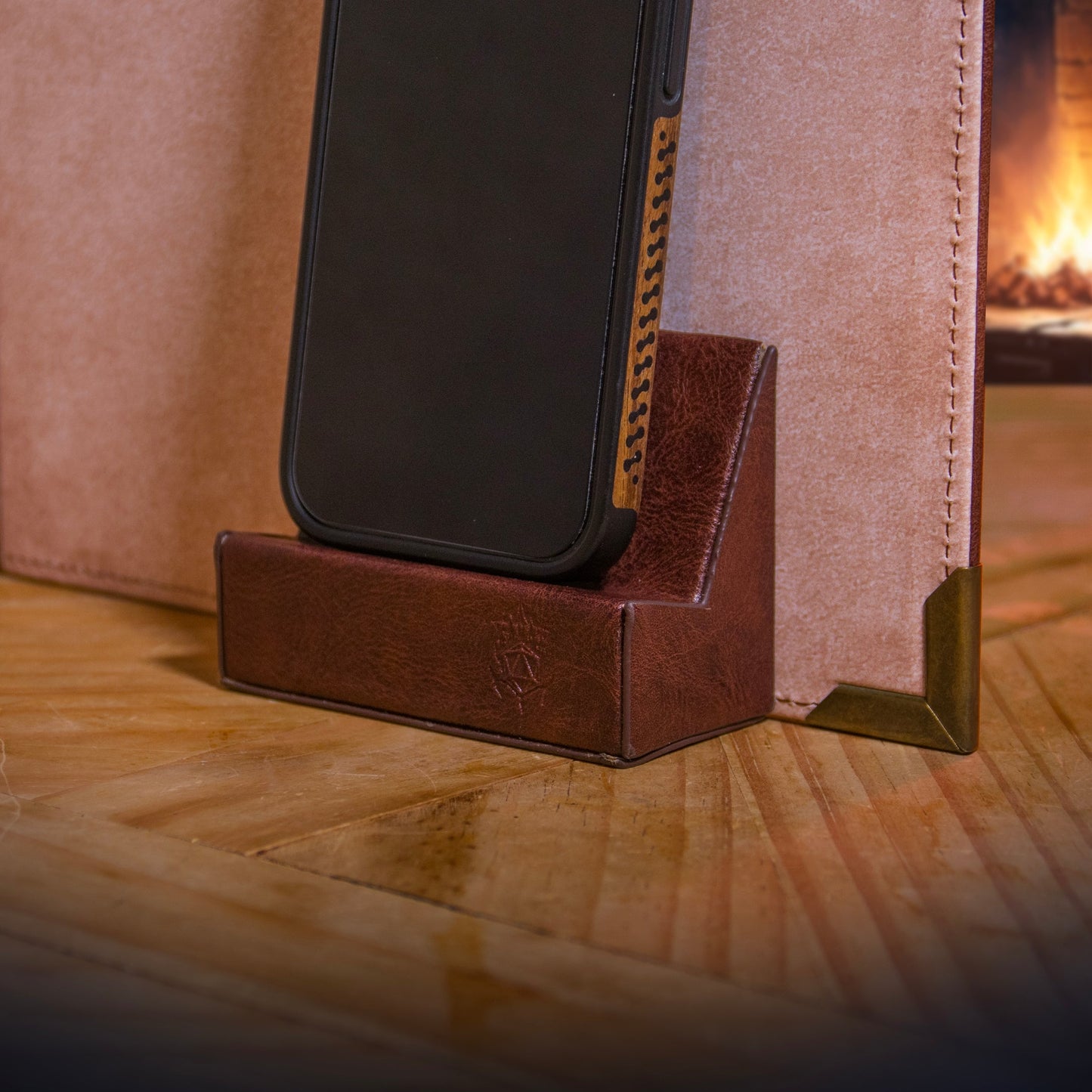 Magnetic Phone Holder - Digital Tools Mount for Game Master Screen & TTRPG Sessions